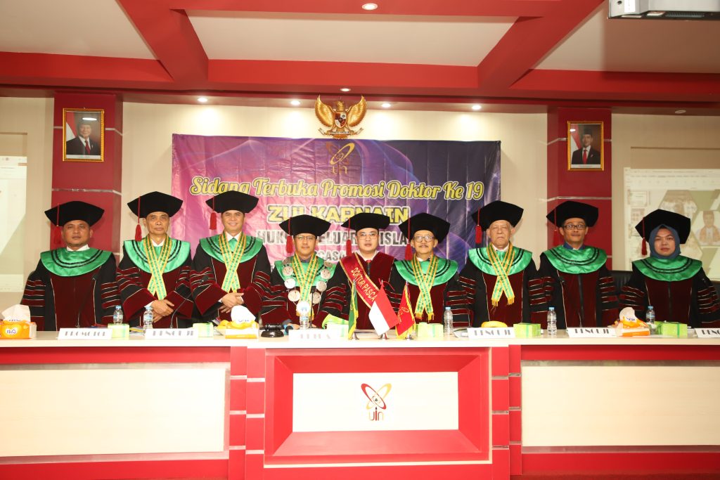 UJIAN PROMOSI DOKTOR HUKUM KELUARGA ISLAM DI PASCSARJANA UIN SMH BANTEN BERLANGSUNG KHIDMAT