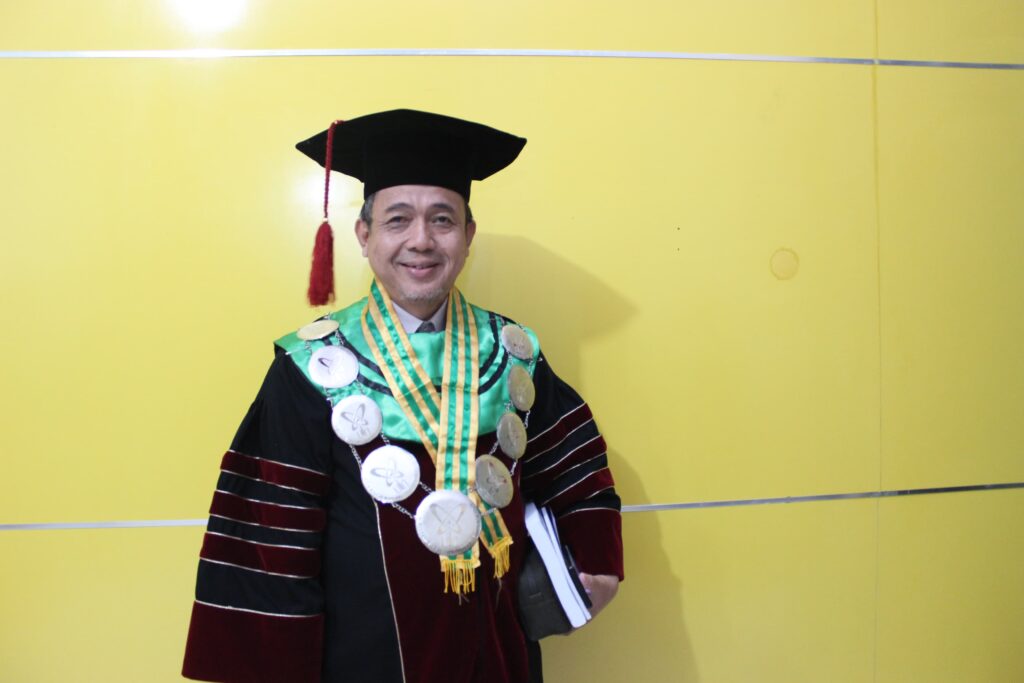 Prof. Dr. Wasehudin, M.SI